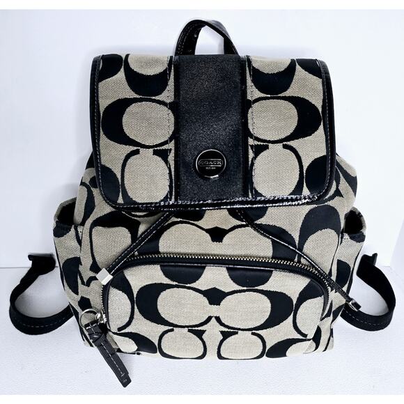 Coach Signature Brown & Tan Canvas Backpack F21928 with Coach Wristlet Beautiful - Picture 2 of 16